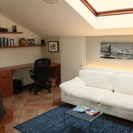Bright Penthouse Close To Center With Terrace And Lake View 莱科 外观 照片